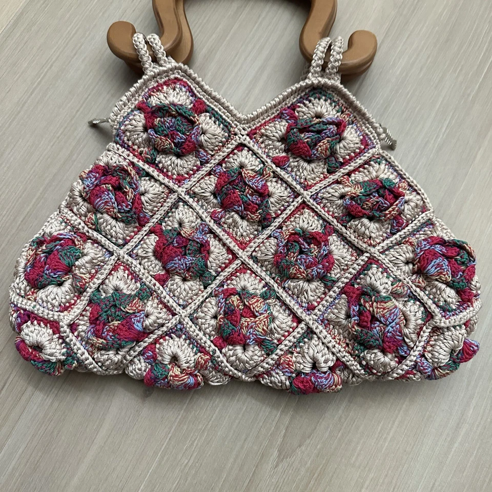 Ricardo Beverly Hills Handbag Woven Wood Handles Lined Top Zip Purse Floral RARE - Image 2 of 4