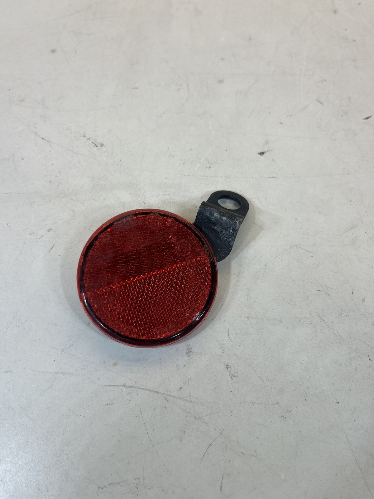 OEM Vespa Rear R/H Reflector Sprint/Primavera 50 150 1D000562 (2015-2019)