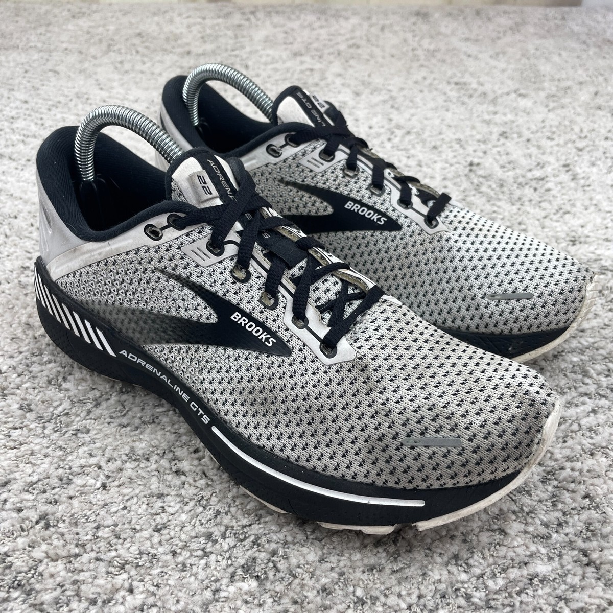Brooks Adrenaline GTS 22 Womens Size 9.5 B Running Shoes 