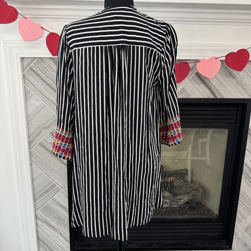 Savanna Jane Striped Floral Embroidered Kimono Cardigan Boho Medium NWOT - Picture 2 of 3