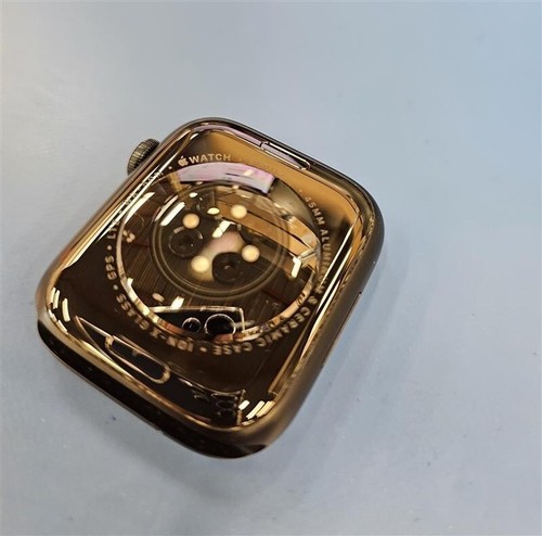 Apple Watch Series 7 Boîtier Aluminium 45mm avec Bracelet Sport - Minuit GPS + Cellulaire - Photo 8 sur 10