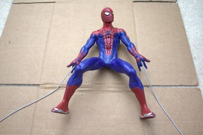 2012 Hasbro Marvel The Amazing Spider-Man Motorized Web-Shooting Action Figure
