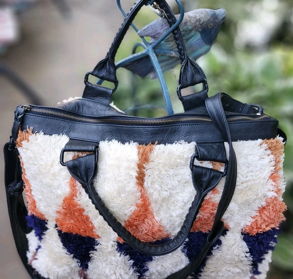 Cleobella Anthropologie Large Colinas Shaggy Weekender Bag Limited Edition - Image 2 of 4