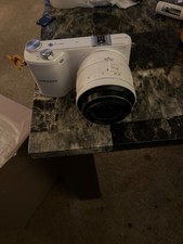 Samsung NX NX2000 20.3MP Digital Camera - White (Kit w/ ED 20-50mm Lens)