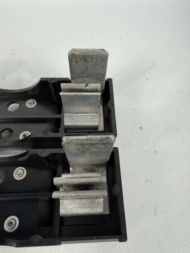 CH Cutler Hammer MAIN FUSE PULLOUT FUSE HOLDER, 200 AMP, 2 POLE 240V, 200A, 10 - Picture 12 of 13