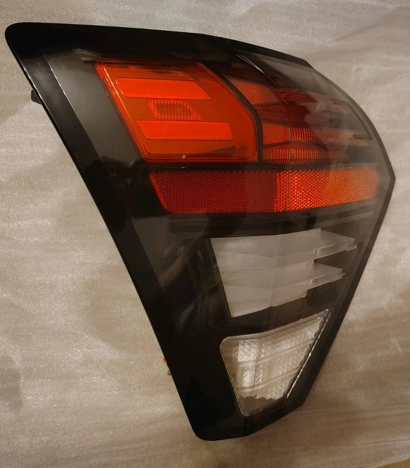 For Hyundai Kona 2024-25 Left Rear Signal Lamp Assembly 92405-BE110, OEM,perfect - Image 3 of 4
