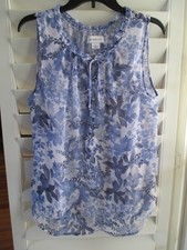 Liz Claiborne Sheer Blue Floral Slvls. Top w/White Camisole Size Large