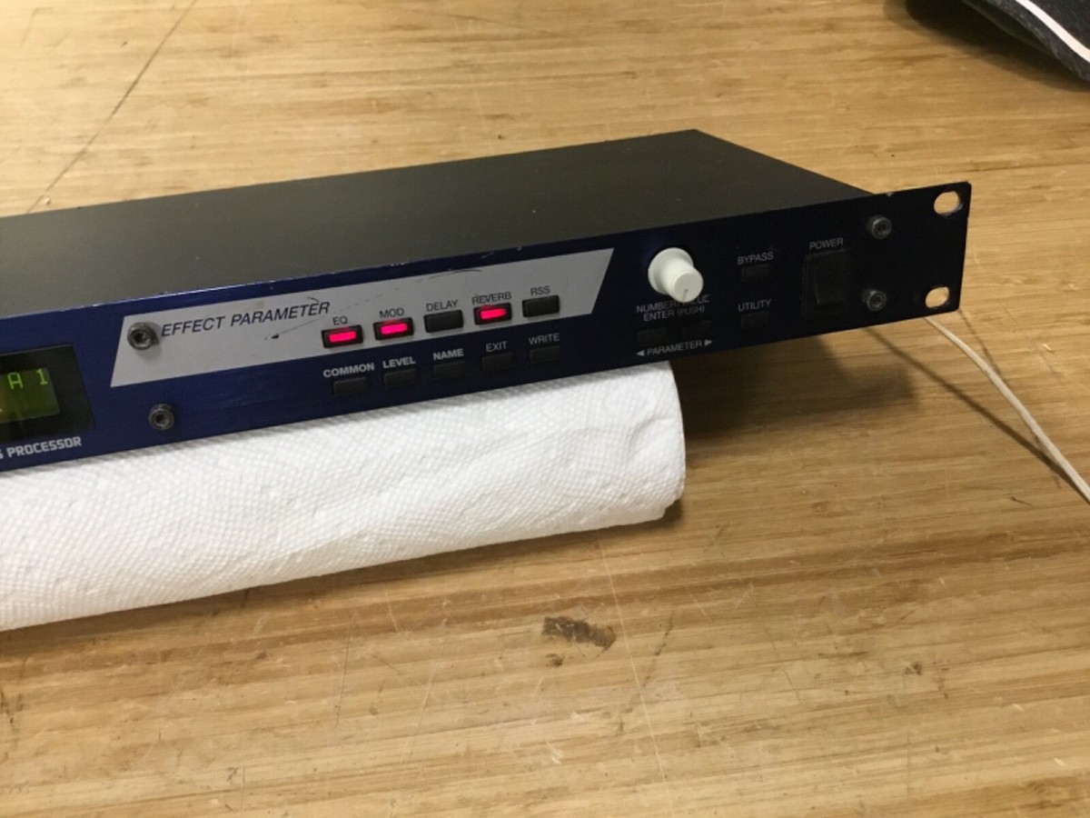 BOSS SX-700 スタジオエフェクトプロセッサー Boss SX-700 Studio Effects Processor free shipping | eBay