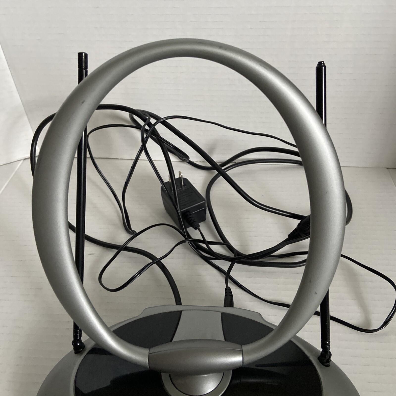 Radio Shack Amplified Indoor Antenna UHF VHF FM Model 15 1878 for sale ...