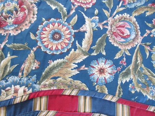 2 TRADITION By WAVERLY CURTAIN VALANCE BLUE RED GOLD FLORAL STRIPE SCALLOP 50X17 - Picture 8 of 11