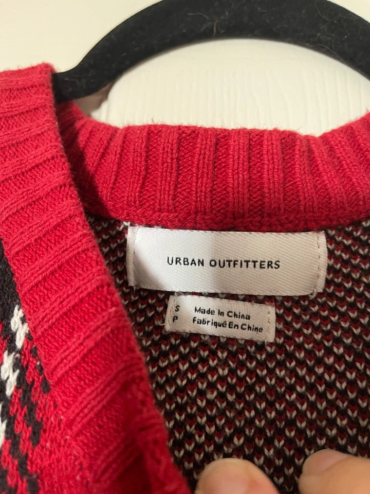 Urban Outfitters Plaid Christmas Sweater Beagle Dog Holiday Tartan Size Small - Image 4 of 4