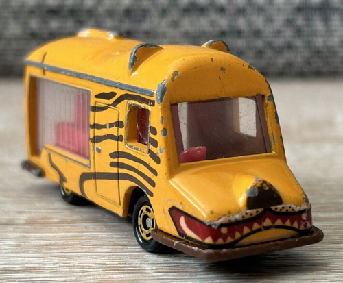 Vintage Tomica, No:26, Lion Bus, 1991 Die-Cast Model Truck - Picture 8 of 12