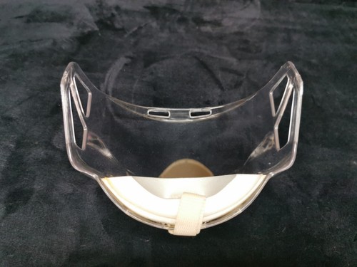 ClearGuard Protective Hockey Face Mask Model 432 Tyke Anti-Fog Scratch Resistant - Picture 3 of 9