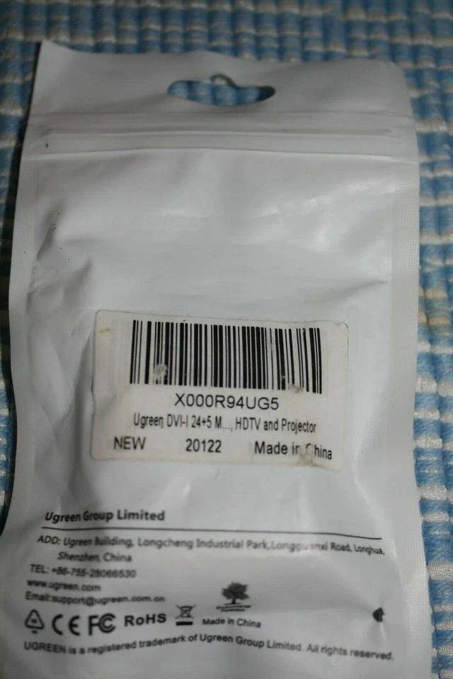 Convertidor adaptador UGREEN DVI-I macho analógico (24+5) a VGA hembra (15 pines) Foto 2 de 3