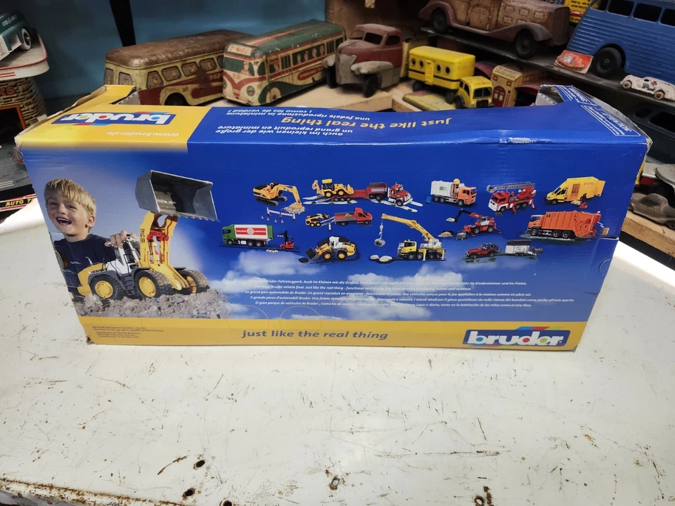 Bruder 02430 Liebherr Articulated Road Loader L 574 New In Box  - Image 2 of 4