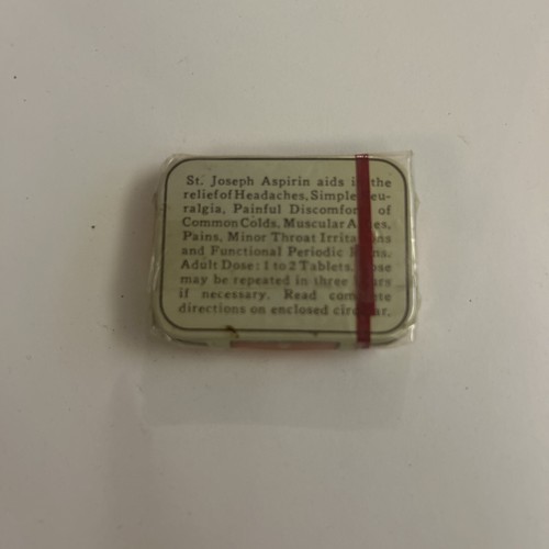 NEW OLD STOCK ST. JOSEPH ASPIRIN TIN NEVER OPENED 40'S EXTREMELY RARE - Picture 2 of 2