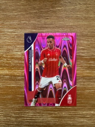 2025-26 Topps Chrome Premier League - Omari Hutchinson #160 Pink Raywave /250