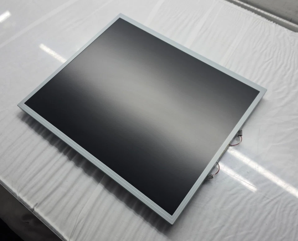 Armário painel LCD Chunghwa CLAA170EA 17 polegadas Chunghwa CLAA170EA - Imagem 2 de 4