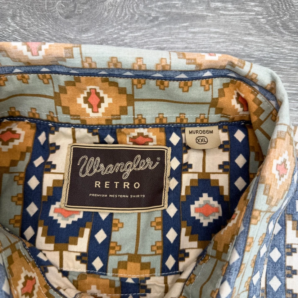 Wrangler Retro Shirt Mens XXL Pearl Snap Brushpopper Southwestern Aztec Rodeo - Image 4 of 4