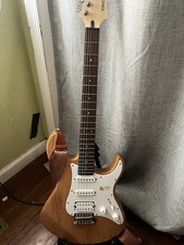 Yamaha Pacifica 112V Electric Guitar   Immacu...