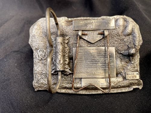 Year of the Bible Belt Buckle 1983 Bergamot Brass Works 26/10,000 - Picture 3 of 11