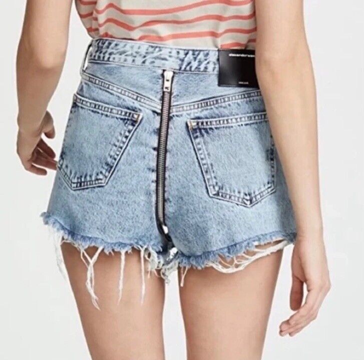 NWT Alexander Wang Bite Zip High Rise Jean Shorts Cut Off in NWT Alexander Wang Bite Zip High Rise Jean Shorts Cut Off in