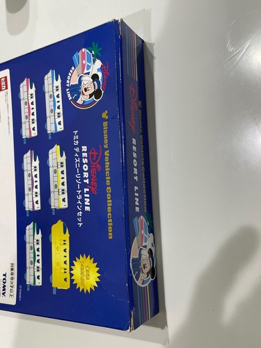 TOMICA Tokyo Disney Resort Resort Line 6 car set with gold-plated vehicle Rare! - Picture 2 of 12
