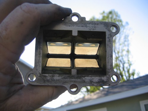 Honda CR250 1990 y 1991 OEM colector aislador de admisión y conjunto de válvula de lengüeta bonito - Imagen 2 de 14