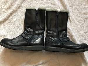 ugg chickaree bootie