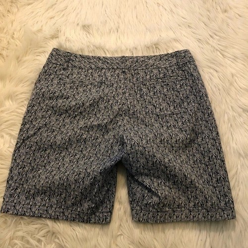 Caslon Women’s Size 8 Bermuda Shorts Navy Blue White Geometric Stretch Cotton - Picture 10 of 11