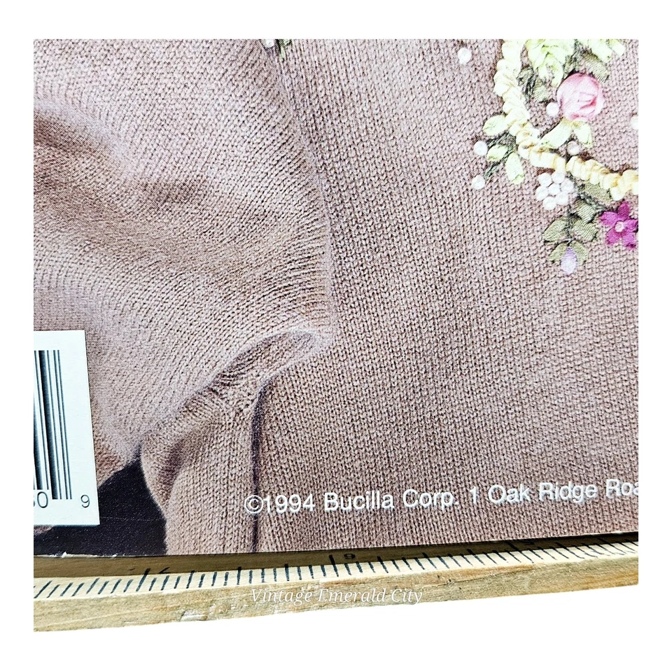 Vtg Bucilla Ribbon Embroidery STEP-BY-STEP Guide Booklet Retro Fashion Craft - Image 4 of 4