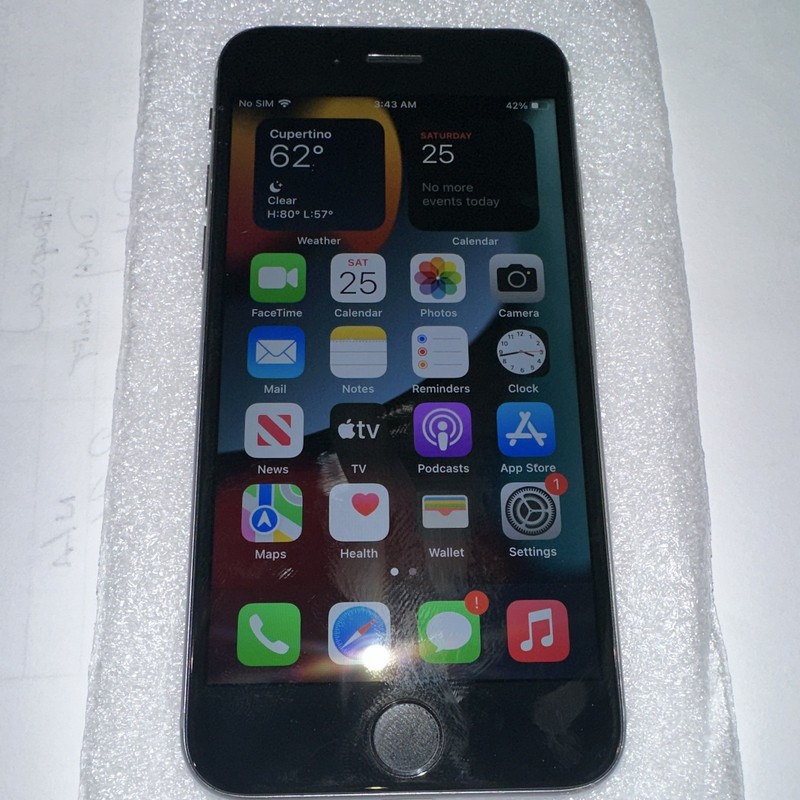 Apple iPhone 6s 32GB Gray Unlocked iOS 12MP Camera Will need a battery soon #2