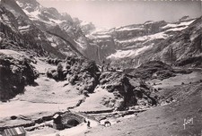 65 GAVARNIE CIRQUE DE GAVARNIE ET LE PONT NADAU