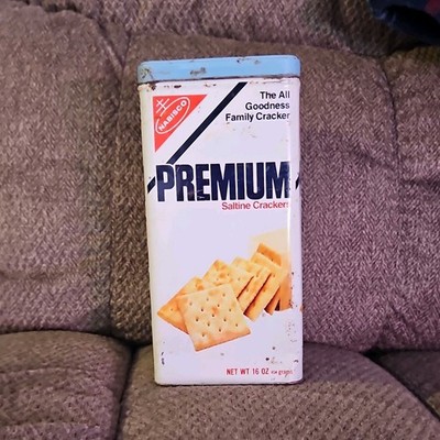 Vintage 1978 Nabisco Premium Saltine Crackers Advertising Tin See Pictures