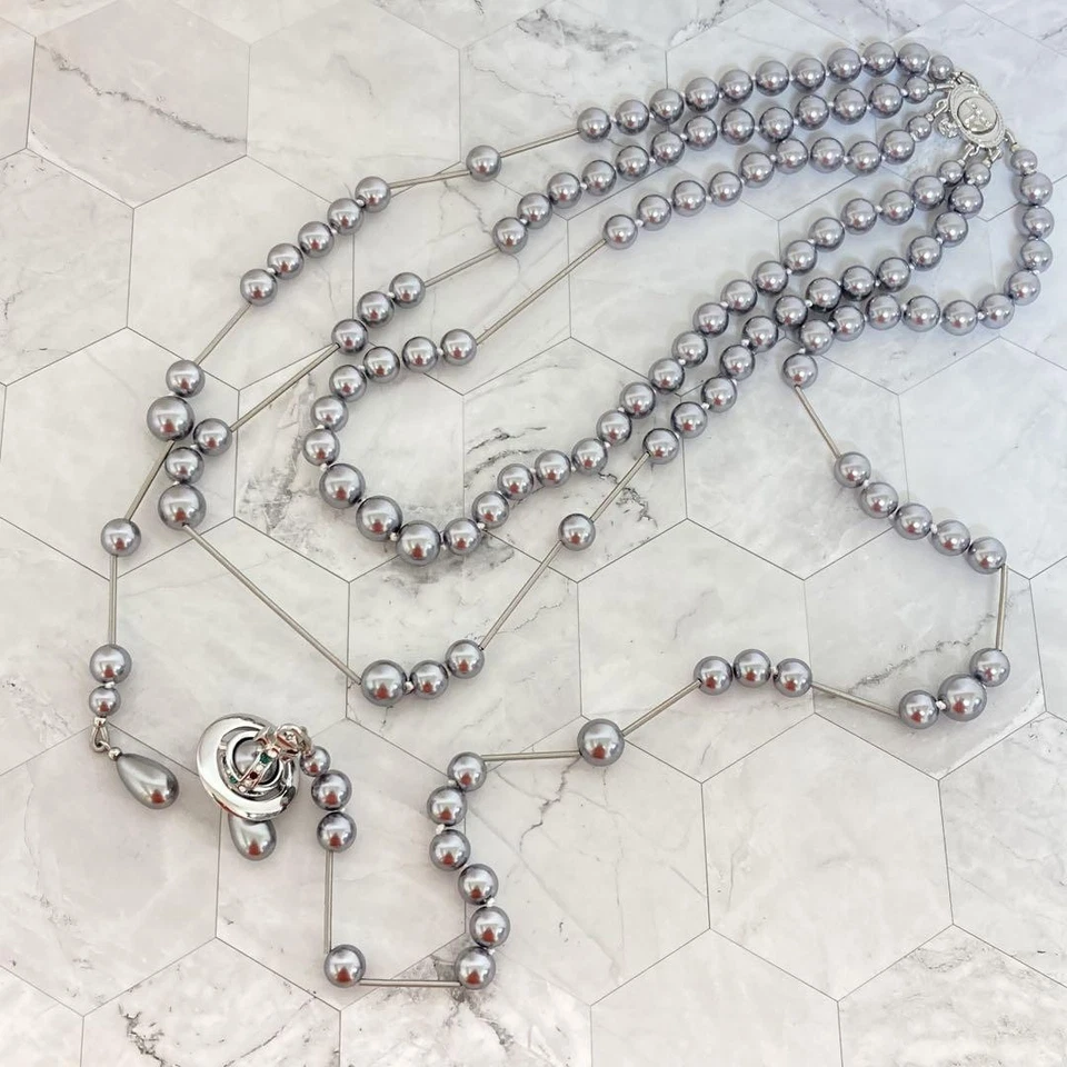 Vivienne Westwood Necklace Broken Pearl Gray Pearl drawstring - Image 3 of 4