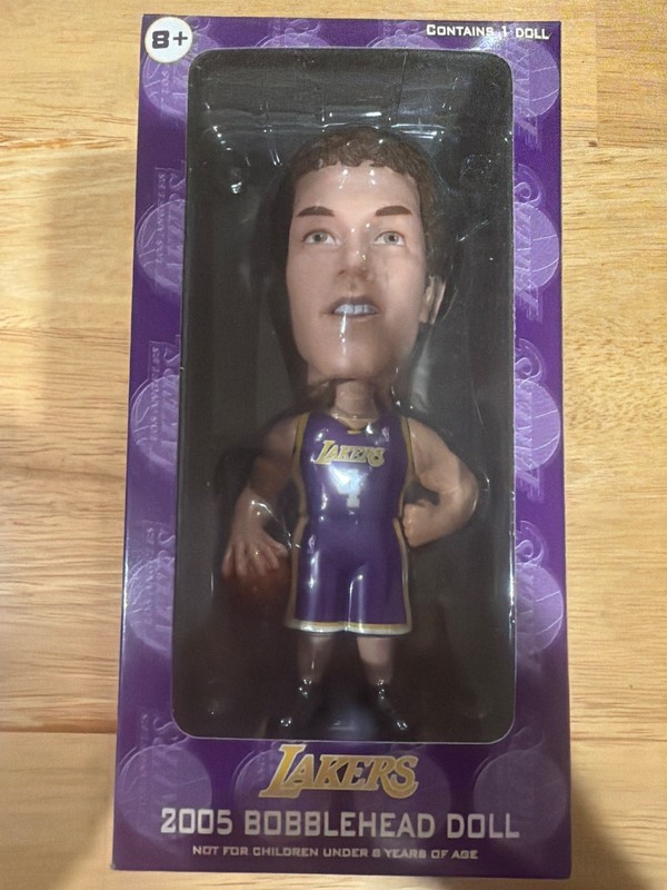 2005 Upper Deck Carl's Jr Luke Walton Collectible Lakers BobbleHead