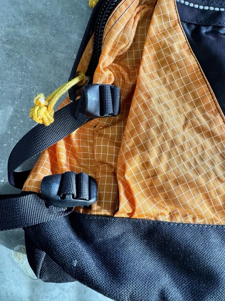 Bolso Cinturón Usado Kelty Moab Naranja y Negro Senderismo Cintura Pack Foto 3 de 4