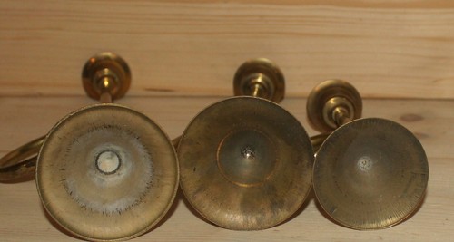 Vintage set 3 hand made brass candle holders candlesticks trumpet shape - Picture 7 of 12