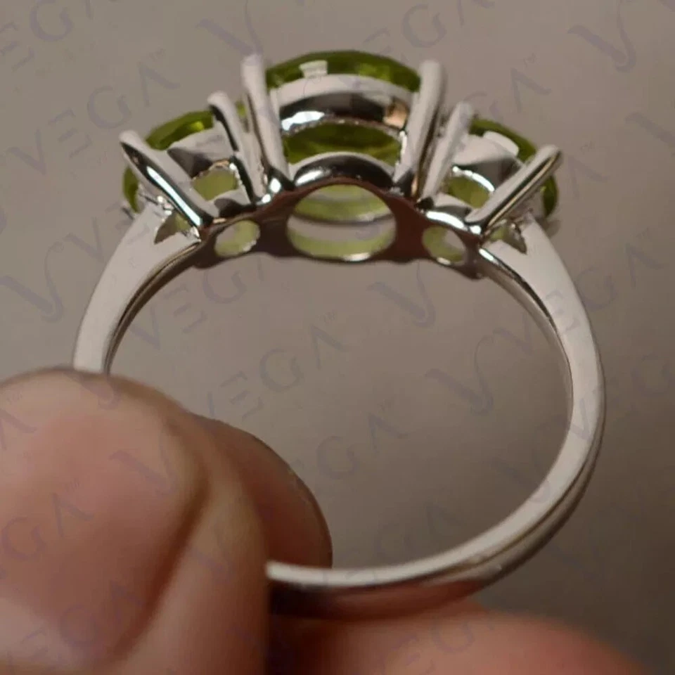 Anillo de diamantes con piedras preciosas de peridoto natural de corte redondo de 5,40 quilates de oro blanco real de 14 quilates Foto 3 de 4