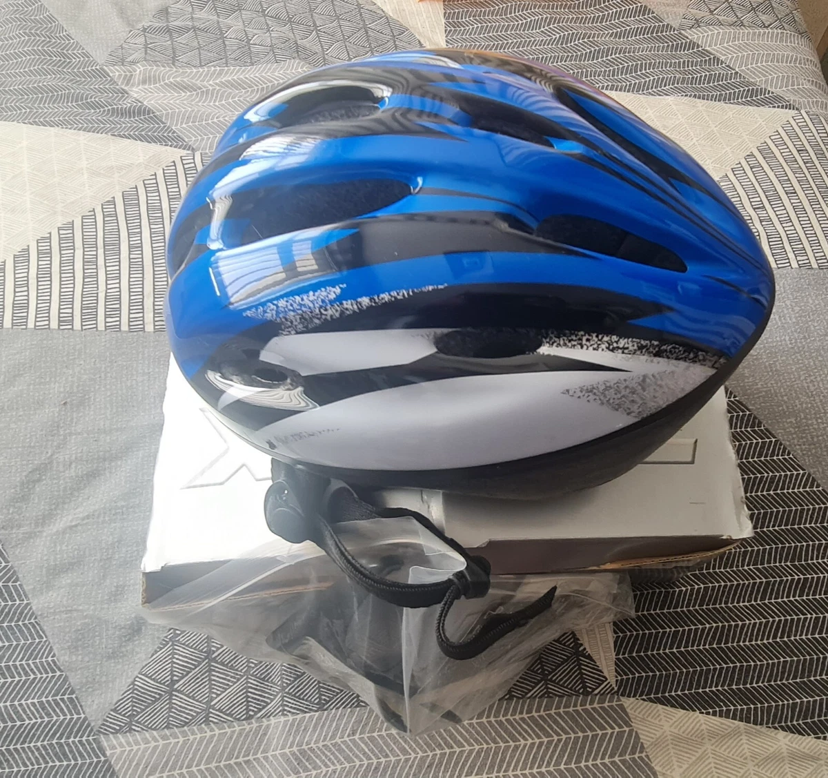 Trax Cycle Helmet eBay
