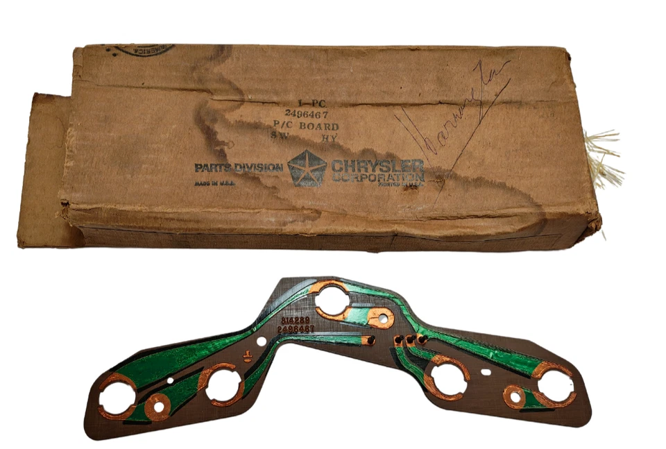 Velocímetro placa de circuito de tablero Plymouth Fury II Fury III 1965-1966 2496467 NUEVO DE STOCK Foto 2 de 4