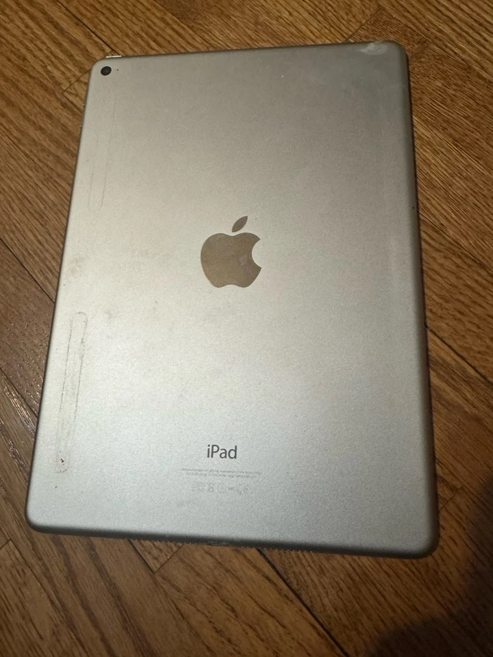 Apple iPad Air 2 A1566 64GB White/Space Gray 9.7" WiFi Touchscreen Tablet As Is - Image 3 of 3