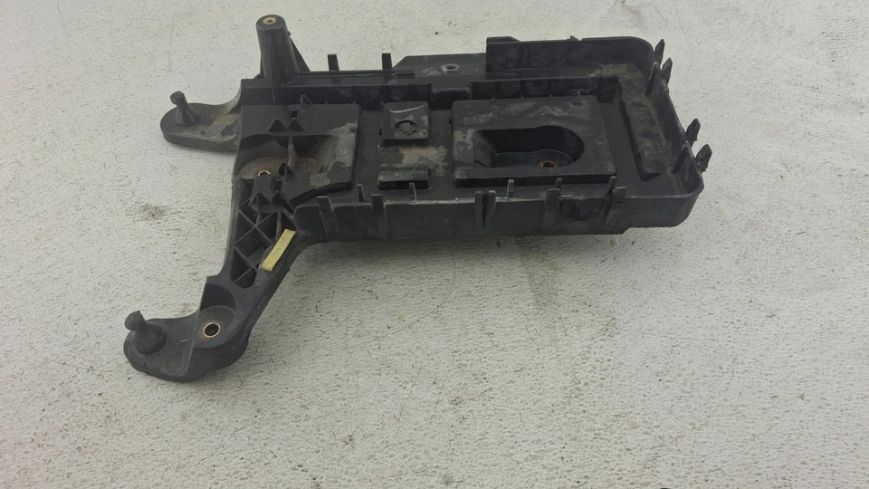 Soporte bandeja batería VOLKSWAGEN PASSAT 2012-2022 SOPORTE OEM Foto 3 de 4