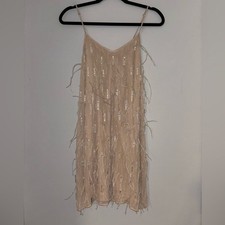 Abito in piuma di struzzo con perline di seta Haute Hippie