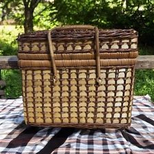 Vintage Himark Wicker Picnic Basket Flatware Cups Plates 21 Pieces **SEE PICS**