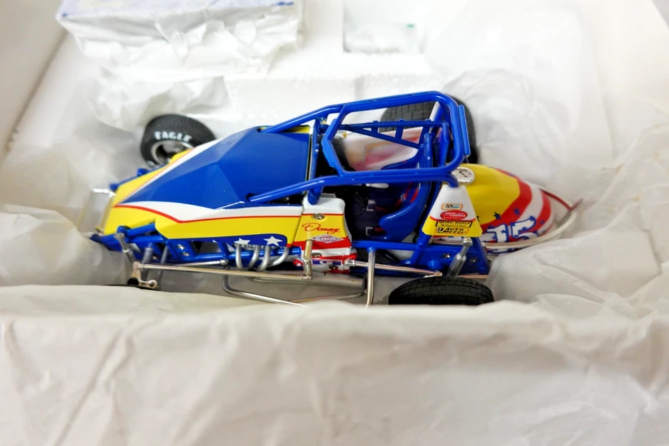 GMP 7313 Donny Schatz Motorsports Cast Sprint Car #15  1:25 Scale - Image 2 of 4
