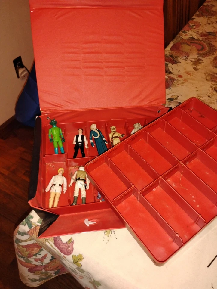 Estuche de transporte y juguetes vintage de Star Wars Foto 2 de 4