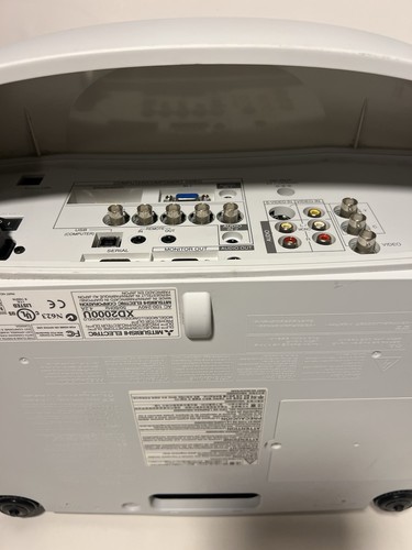 Mitsubishi XD2000U DLP Projector XGA VGA/DVI/BNC/S-Video 1024x768 3500 Lumens - Afbeelding 10 van 14