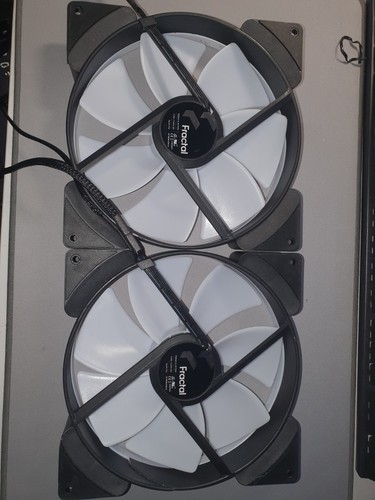 Fractal Design Prisma AL-18 PWM 180 mm Addressable RGB LED LLS Bearing Computer - Photo 2/3