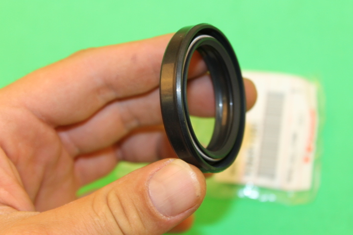 NOS Kawasaki ZX1000 KZ1000 Fork Oil Seal PART# 92049-1251 | eBay
